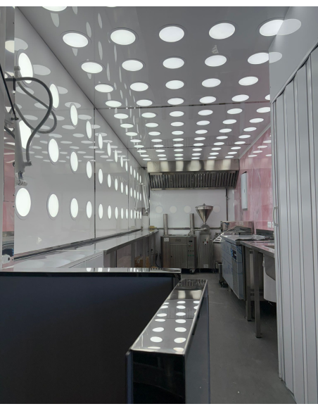 CASETA CONTAINER PARA CHURRERÍA 6 X 2.50 METROS